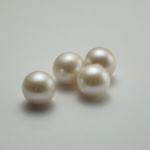 10-10.5 mm White Loose Freshwater Pearls