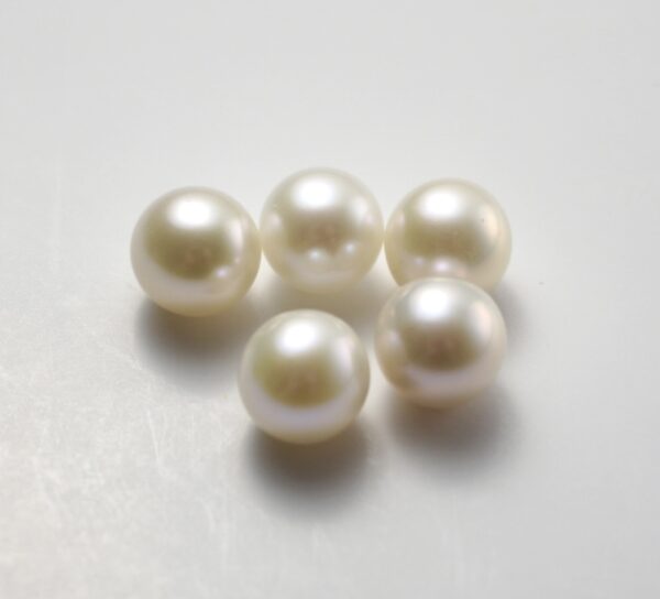 8.5-9 mm White Loose Freshwater Pearls