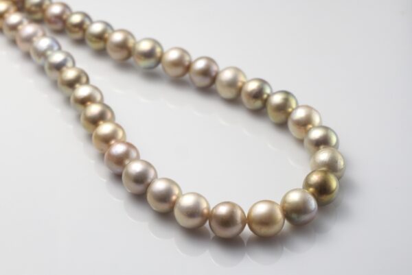 11-12 mm Metallic Nucleated Freshwater Pearl strand