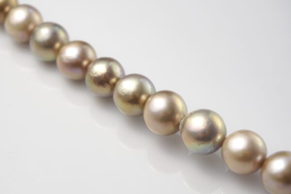 11-12 mm Metallic Nucleated Freshwater Pearl strand