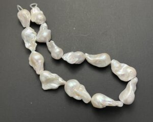 14-16*22-35 mm White Baroque FW Pearl Strand