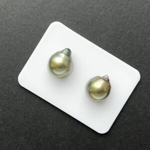 11 mm Green Yellow Paired Tahiti Pearls