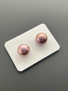 11-12 mm Paired Edison Pearls (Metallic Purple)