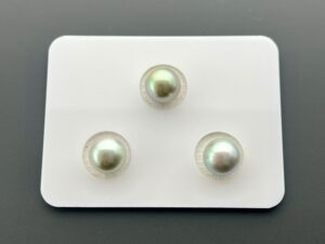 9-9.5 mm Trio Set Tahitian Pearls (Soft Green)
